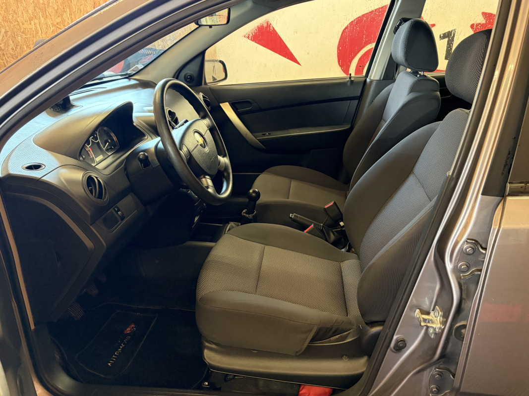 Chevrolet Aveo — 12