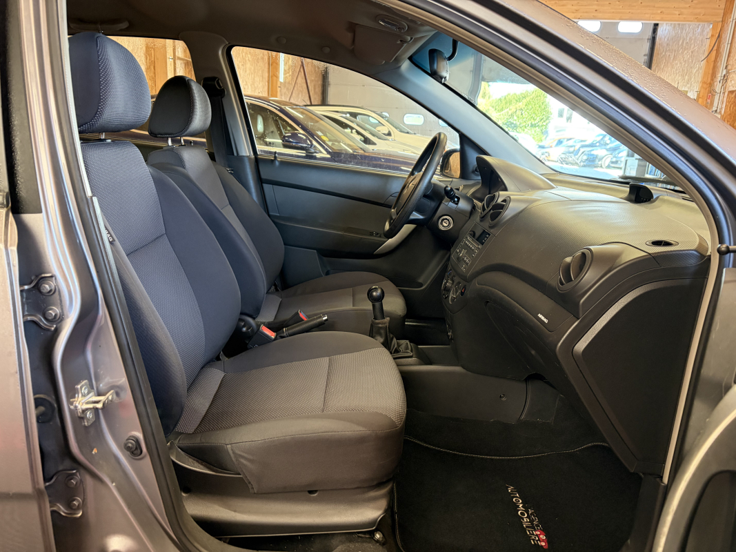 Chevrolet Aveo — 16