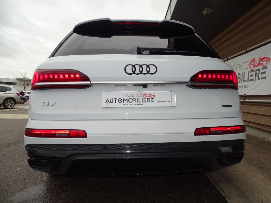 Audi Q7 — 8