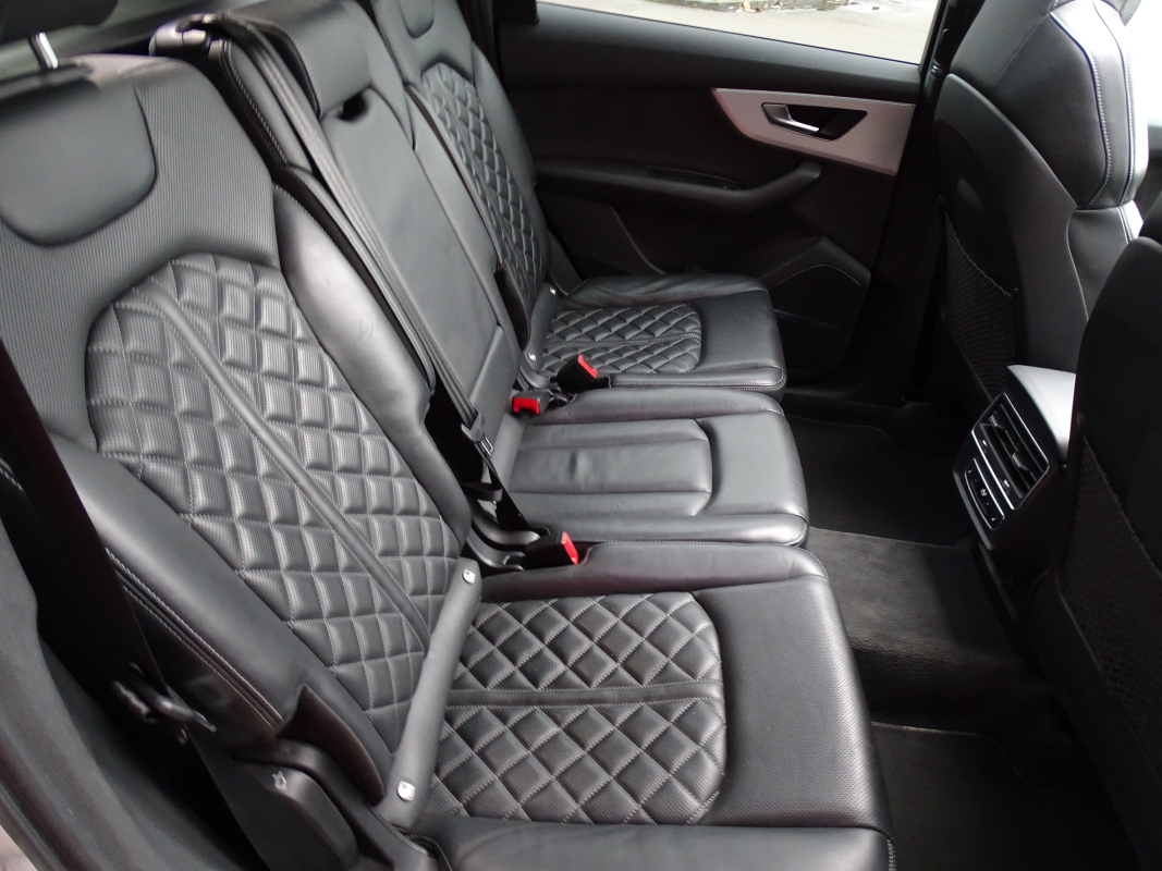 Audi Q7 — 24