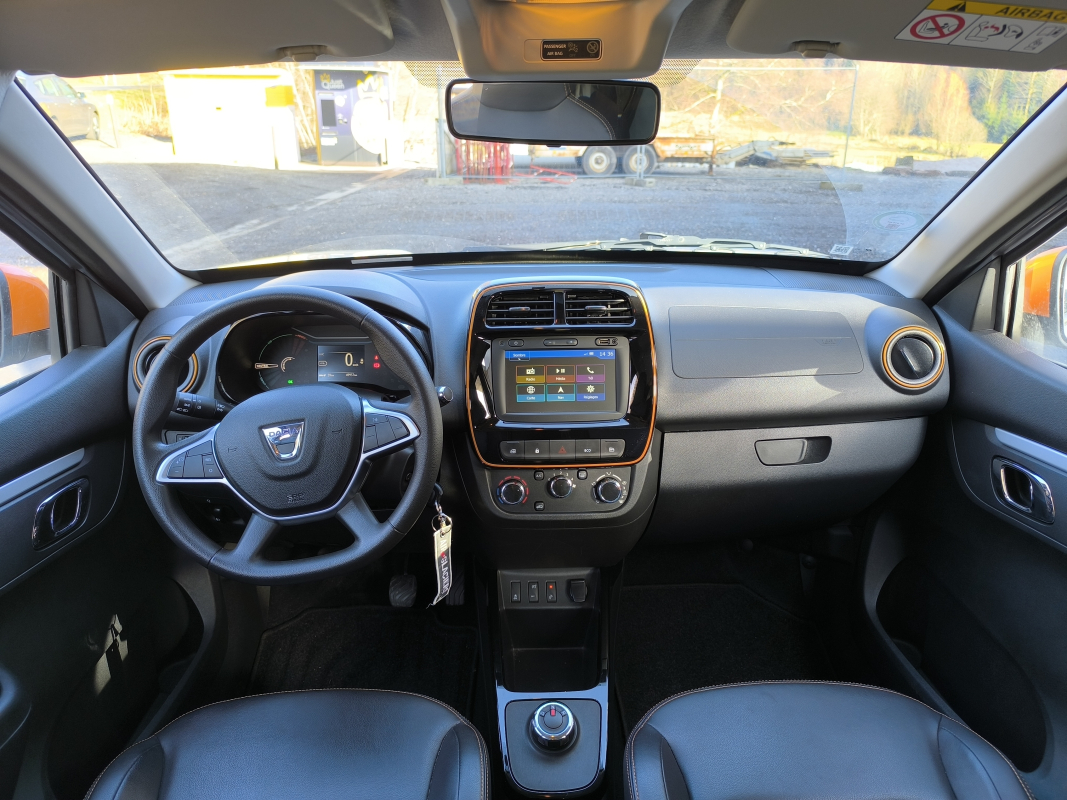 Dacia Spring — 16