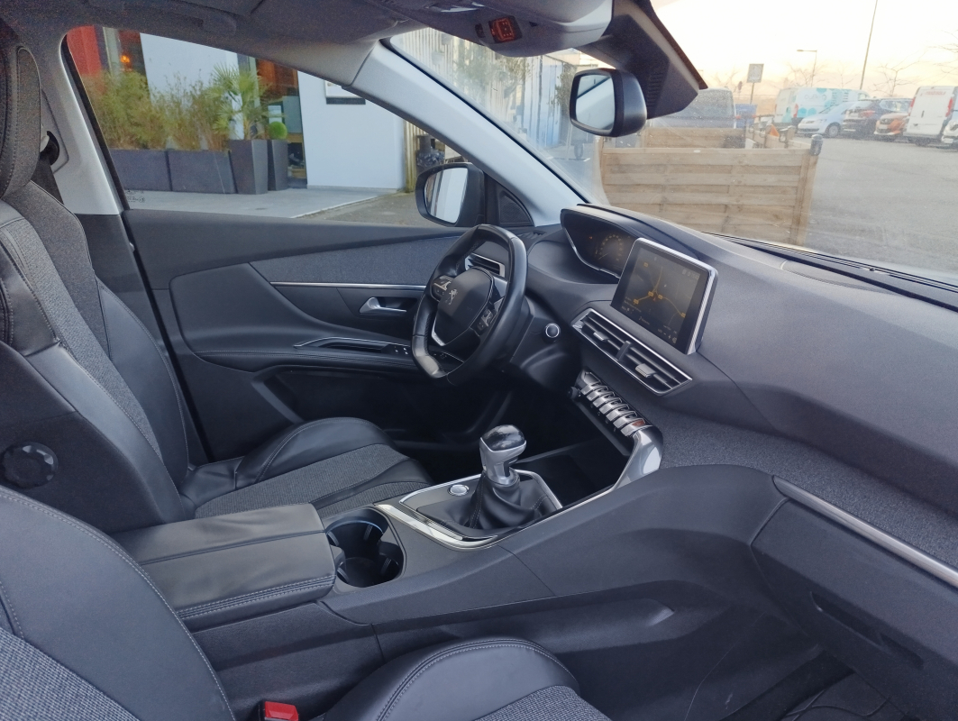 Peugeot 5008 — 13