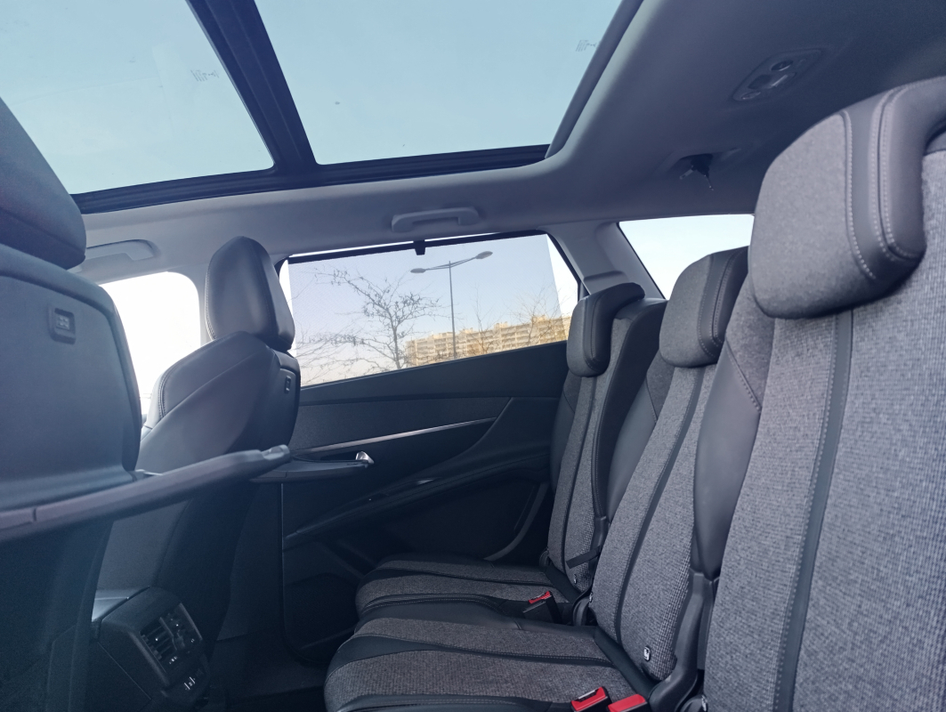 Peugeot 5008 — 16