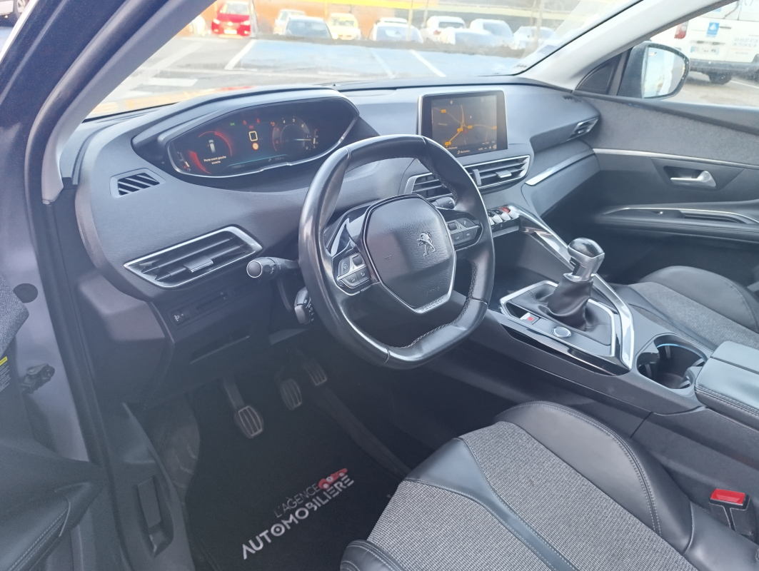 Peugeot 5008 — 24