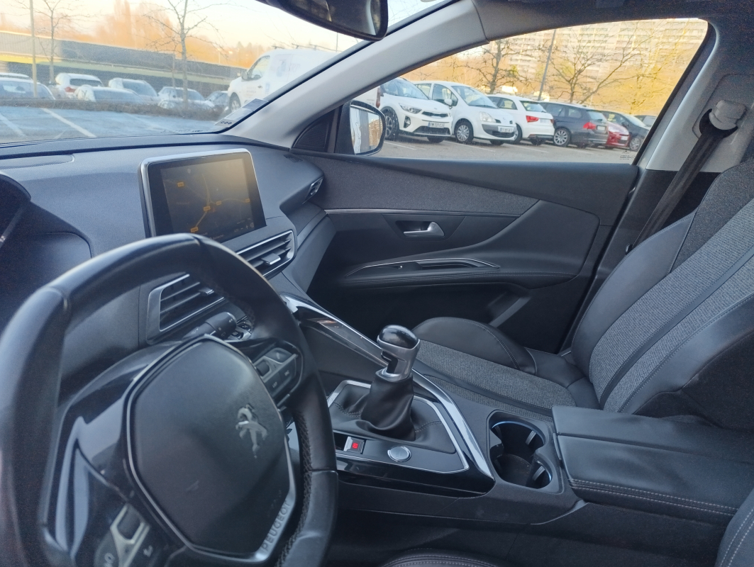 Peugeot 5008 — 27