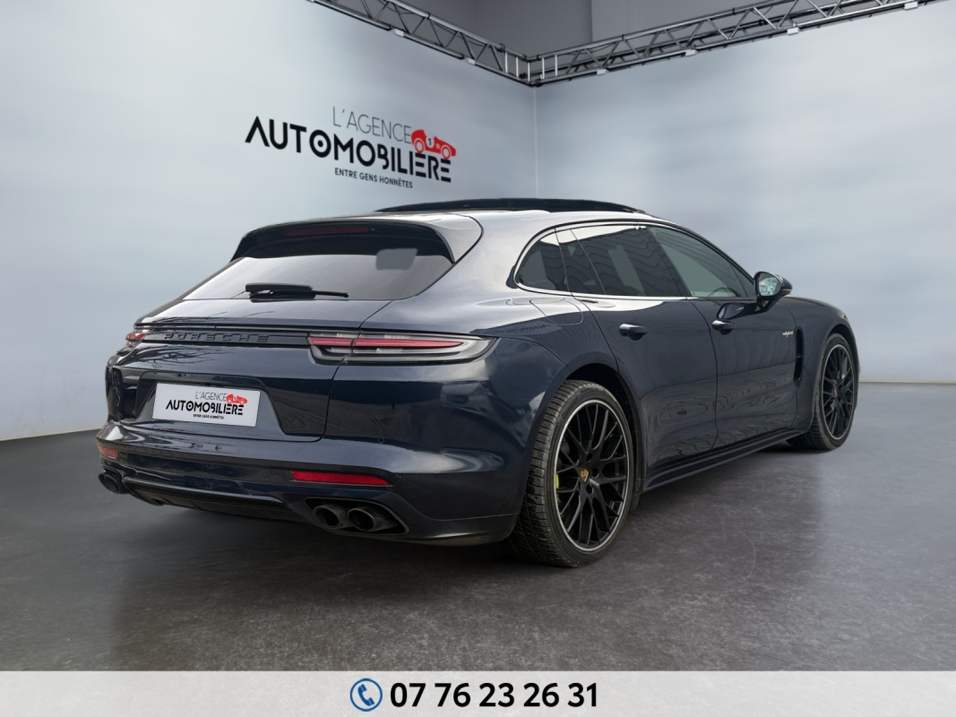 Porsche Panamera — 3