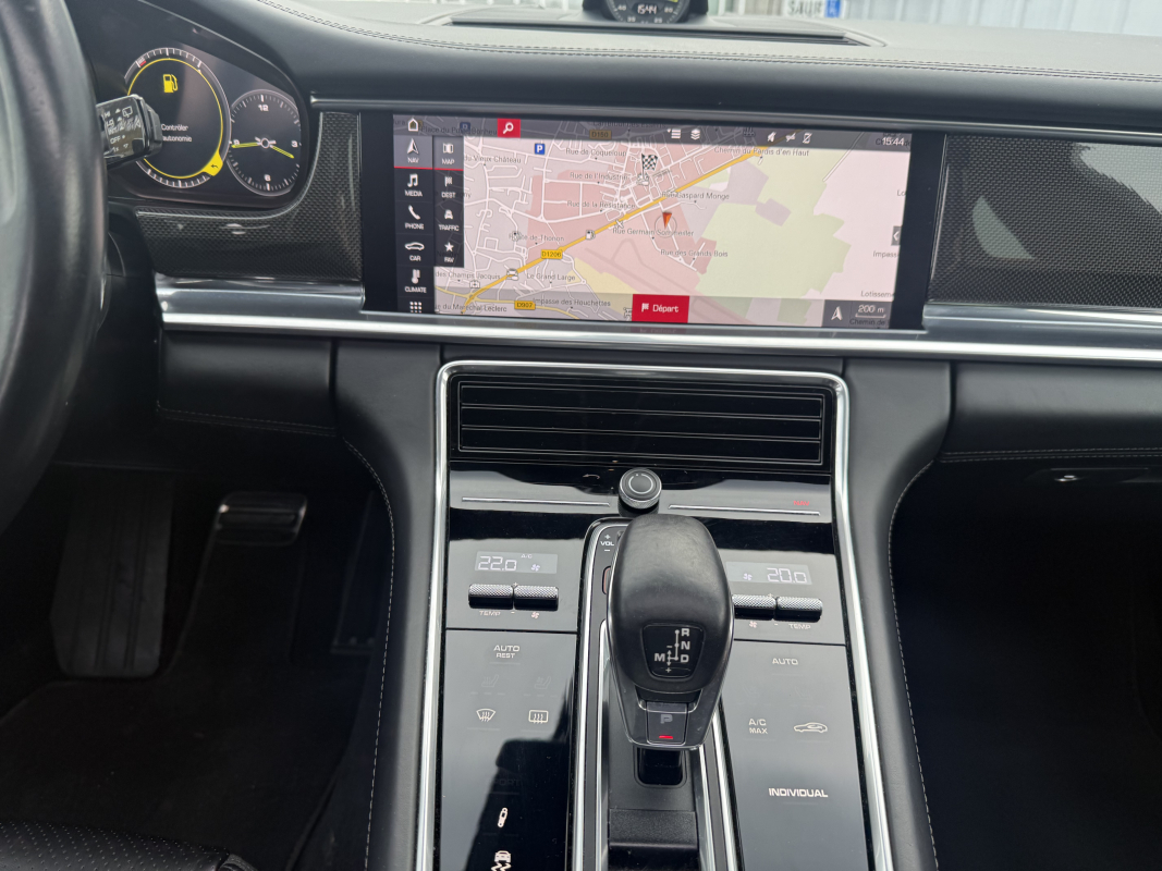 Porsche Panamera — 21
