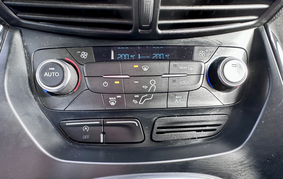 Ford Kuga — 18