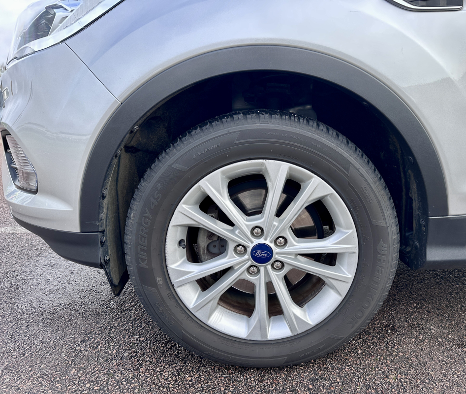 Ford Kuga — 28