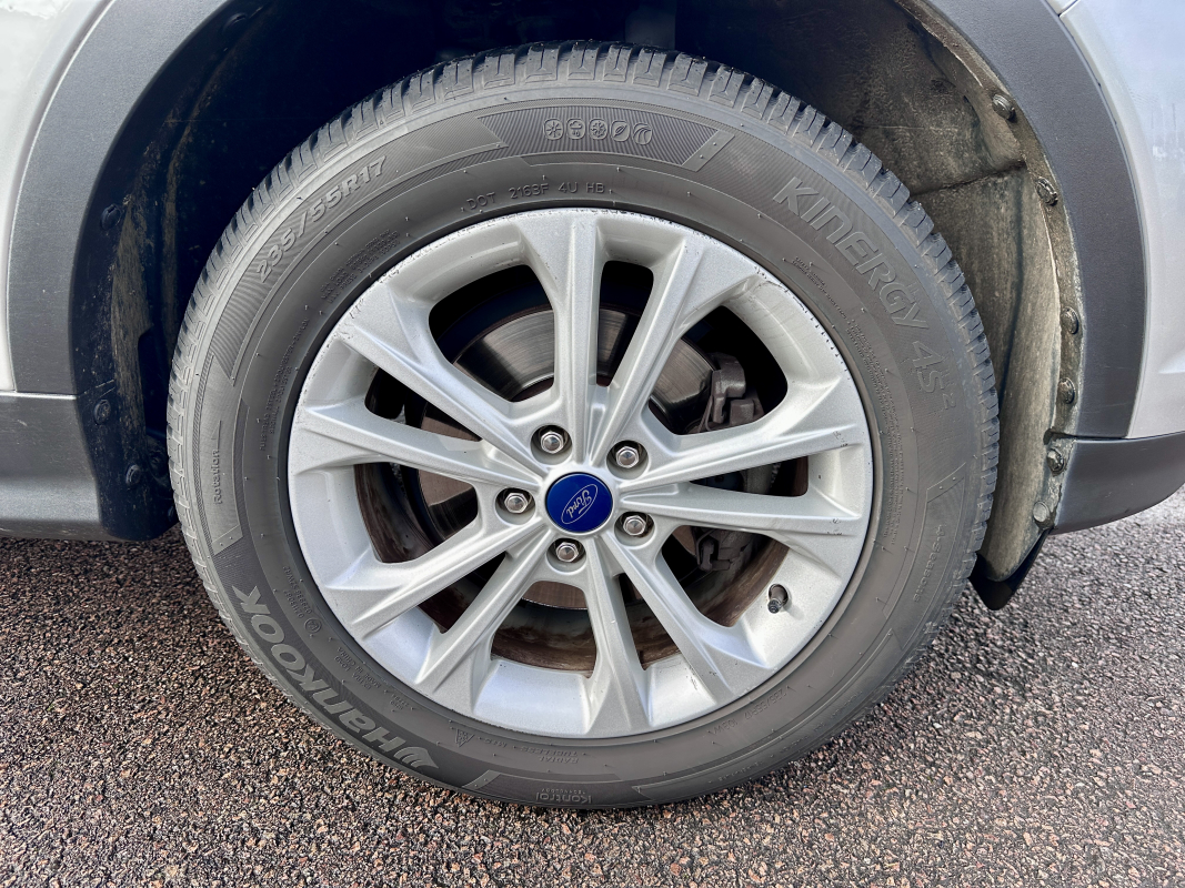 Ford Kuga — 31