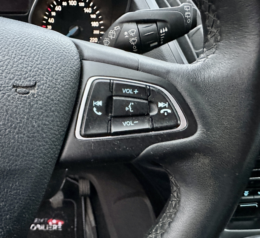 Ford Kuga — 22