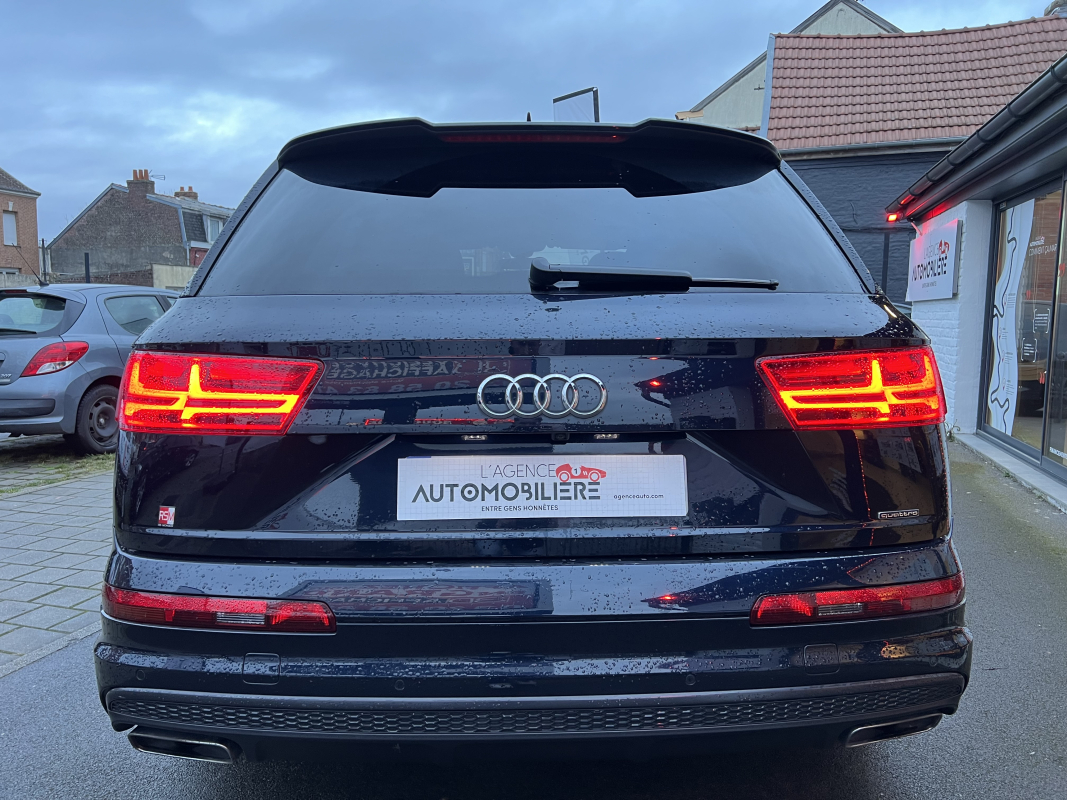 Audi Q7 — 4