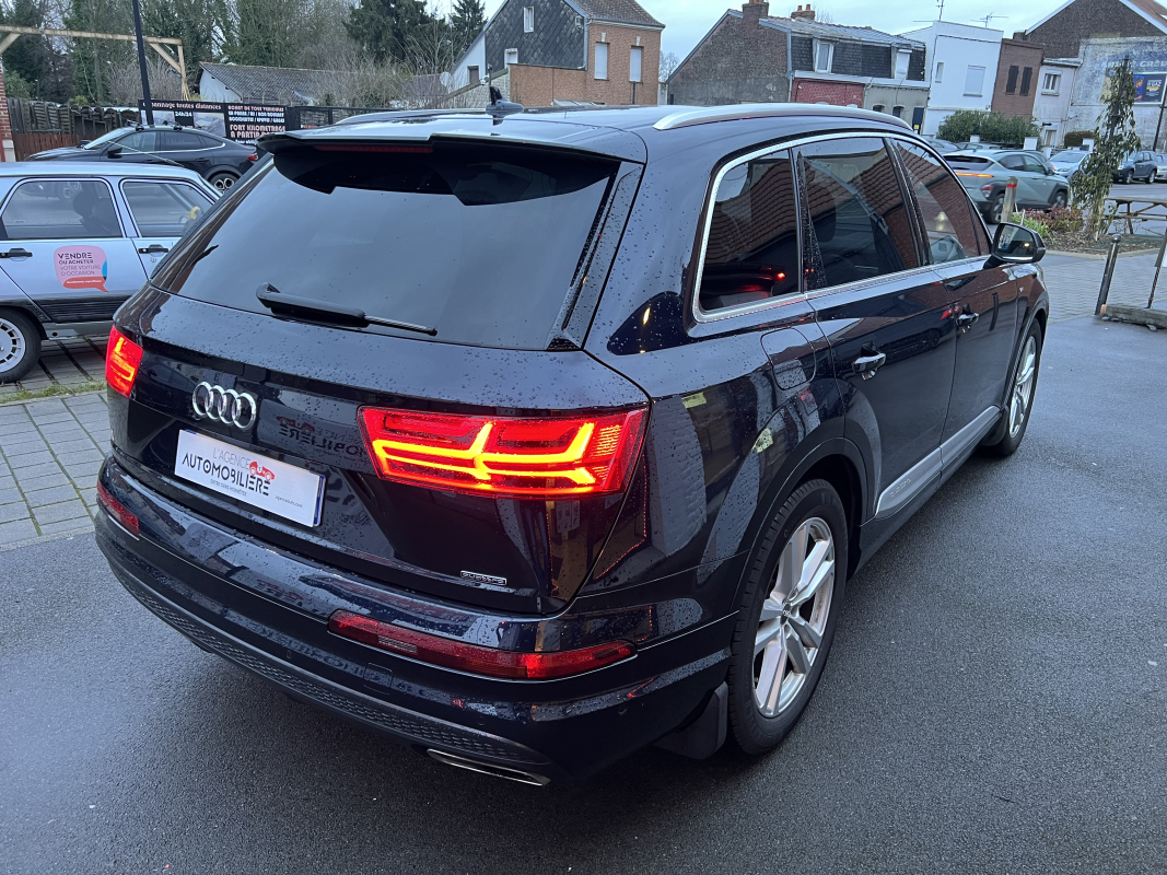 Audi Q7 — 6
