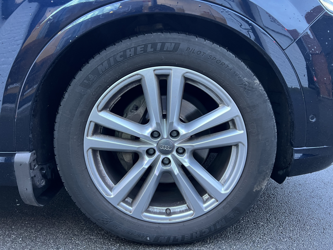 Audi Q7 — 32