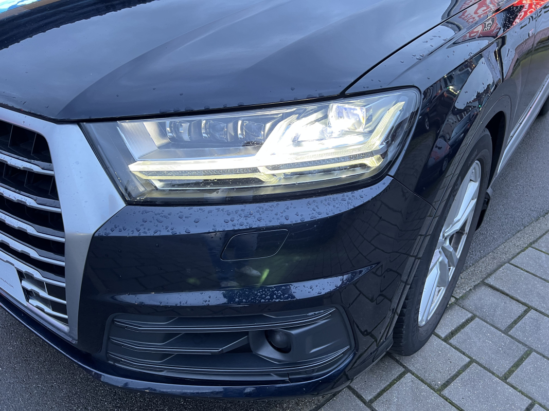 Audi Q7 — 11
