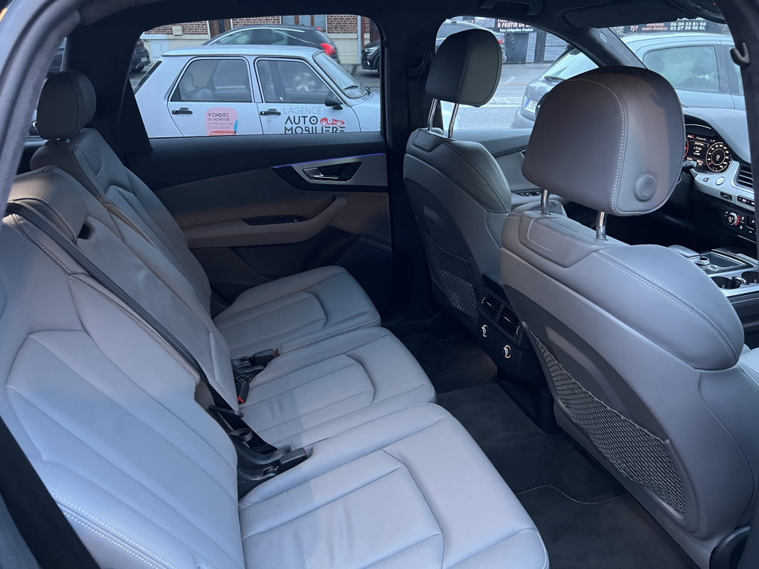 Audi Q7 — 14