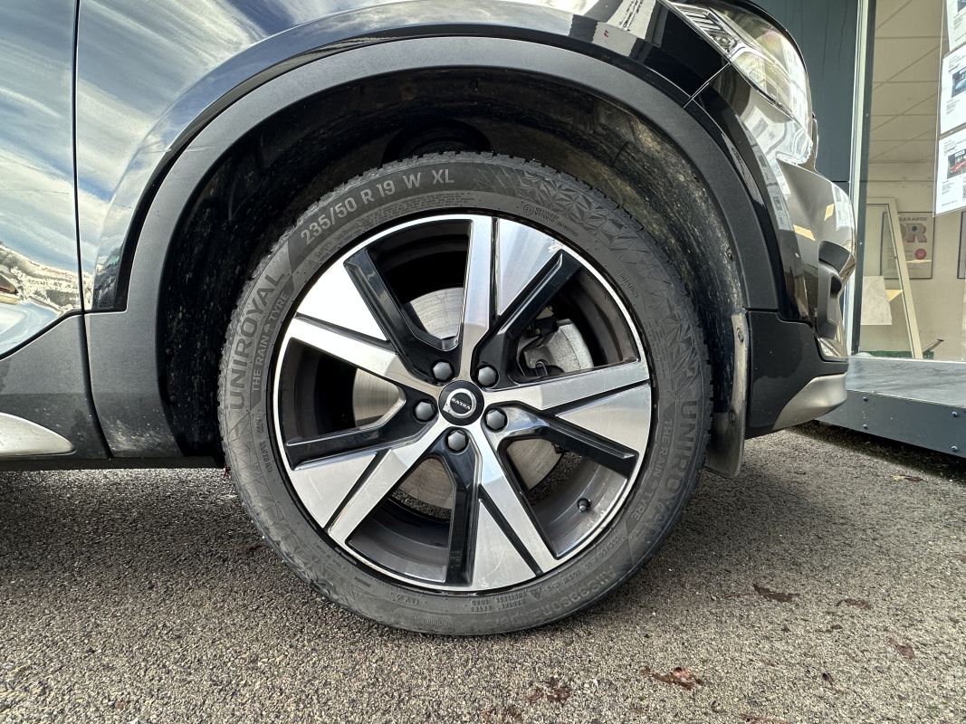 Volvo XC40 — 26