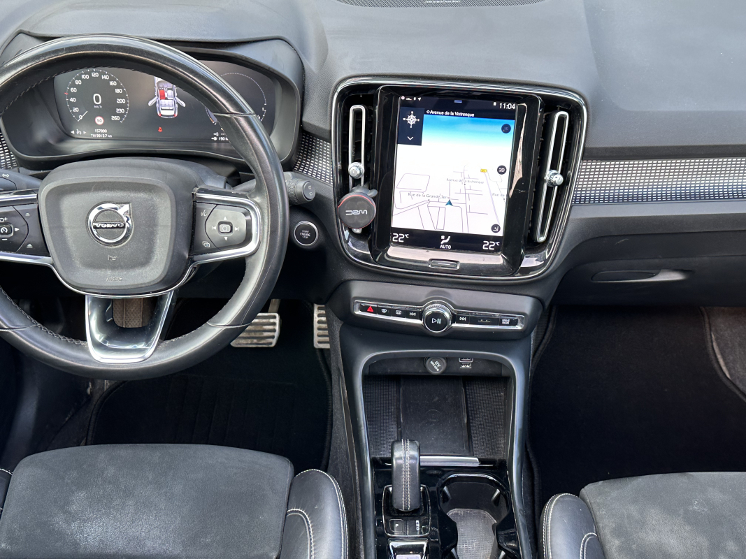 Volvo XC40 — 11