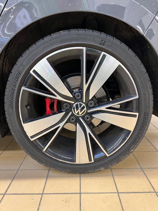 Volkswagen Golf — 38