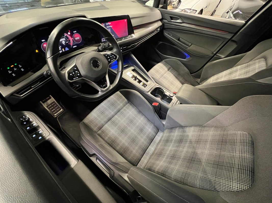 Volkswagen Golf — 13