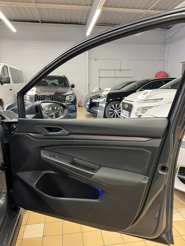 Volkswagen Golf — 34