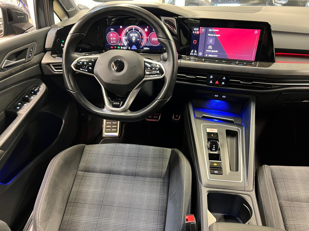 Volkswagen Golf — 12