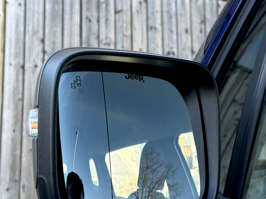 Jeep Renegade — 12