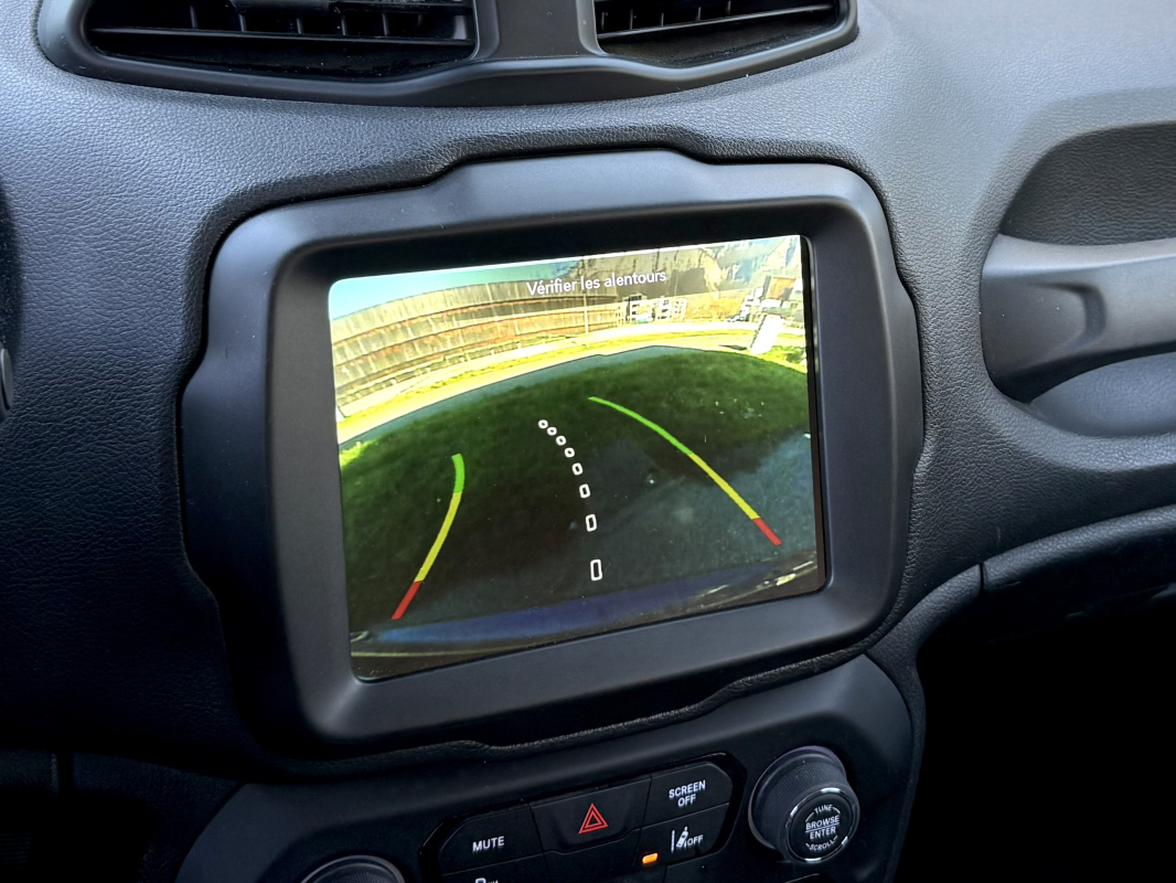 Jeep Renegade — 9