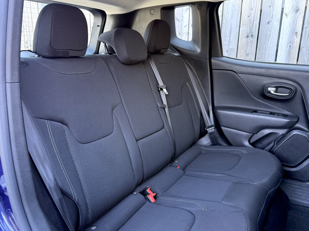 Jeep Renegade — 8