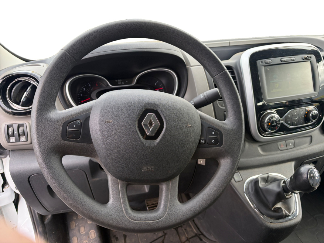 Renault Trafic — 16