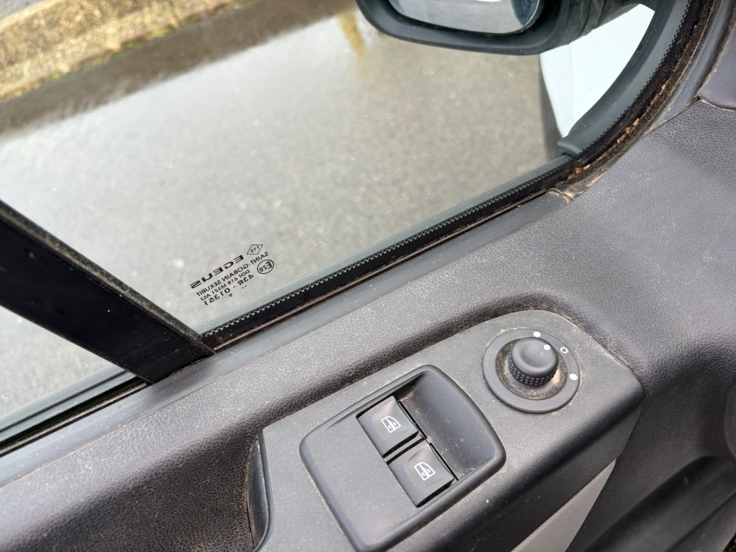 Renault Trafic — 17