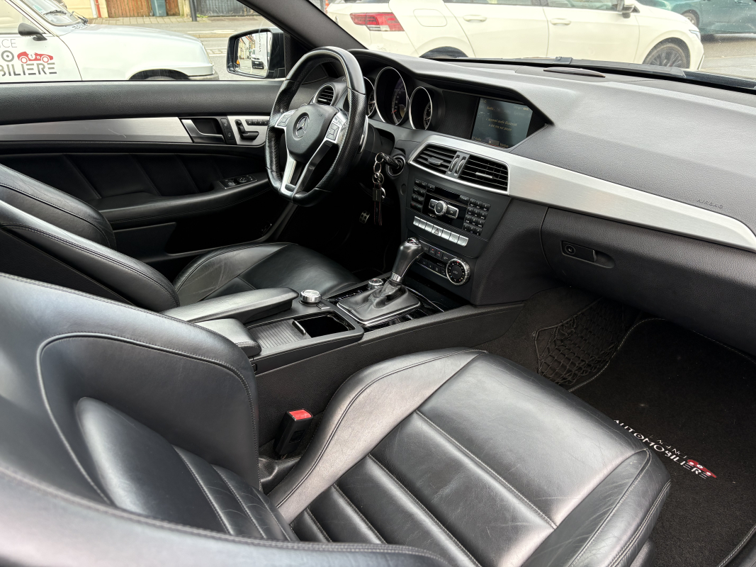 Mercedes Classe C — 12