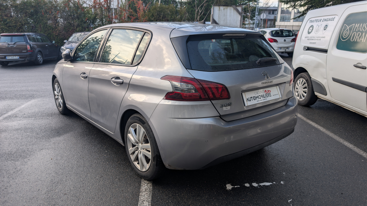 Peugeot 308 — 5