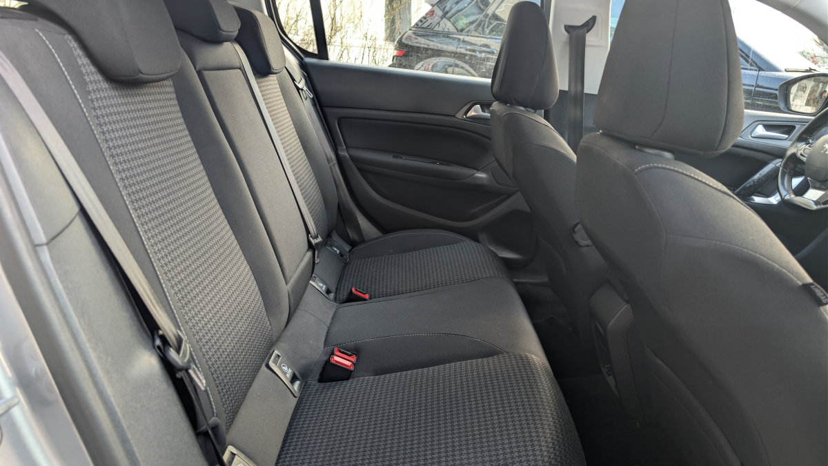 Peugeot 308 — 13