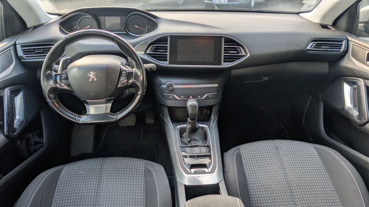 Peugeot 308 — 14