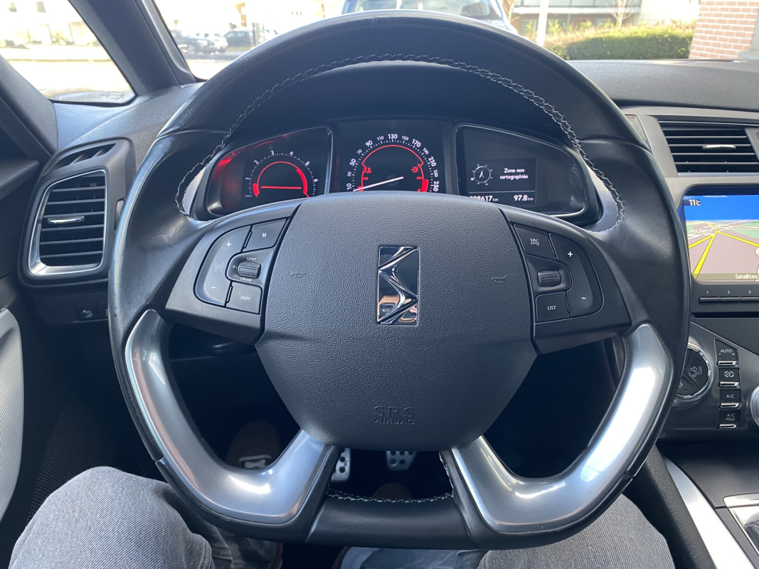 Citroen DS5 — 10