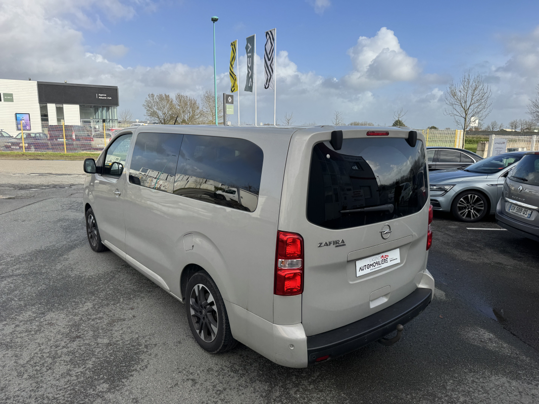 Opel Zafira Life — 11