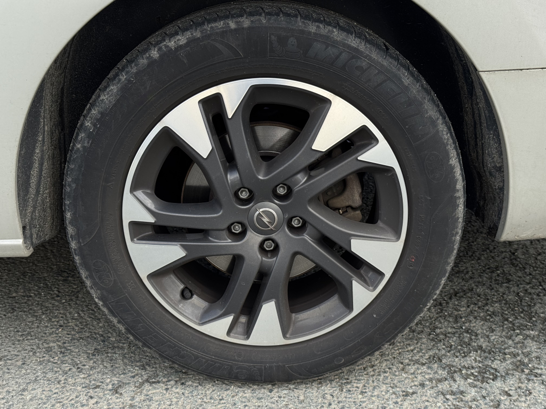 Opel Zafira Life — 32