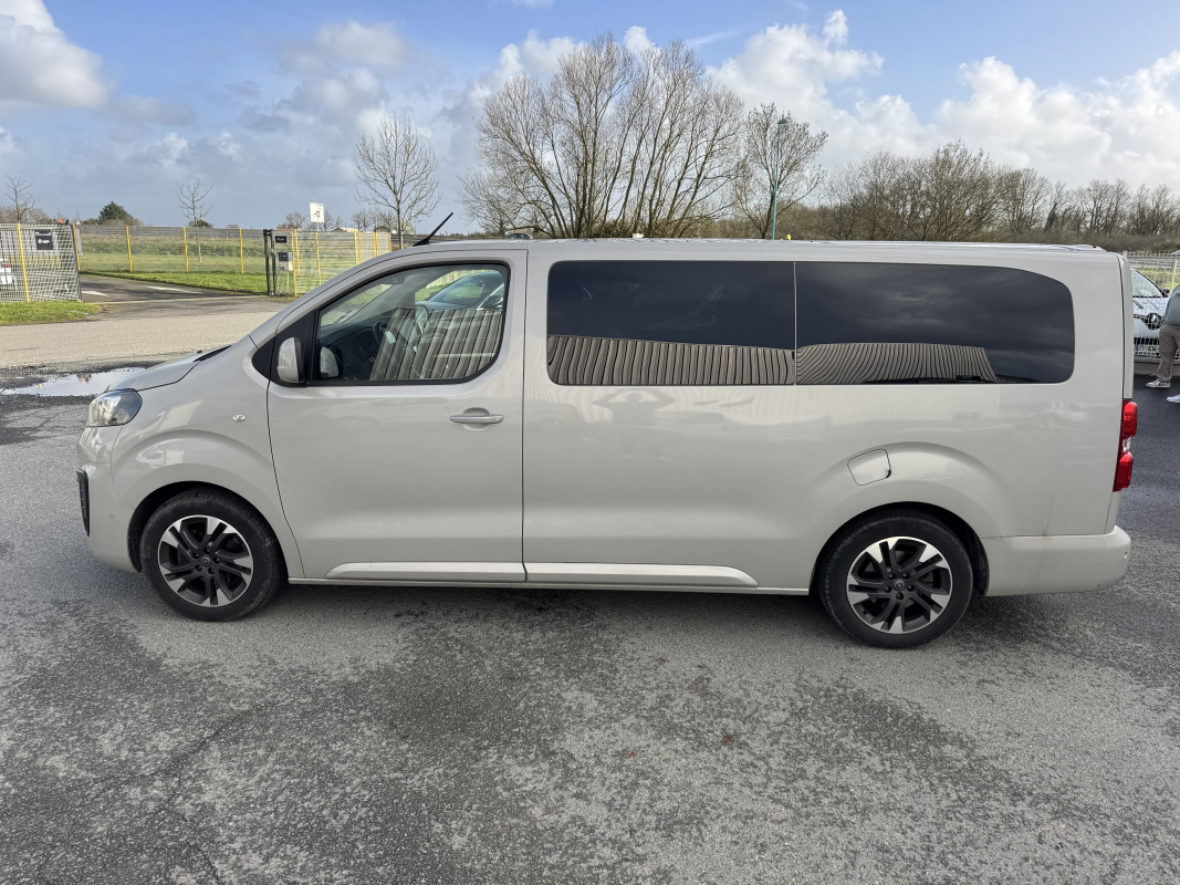 Opel Zafira Life — 12