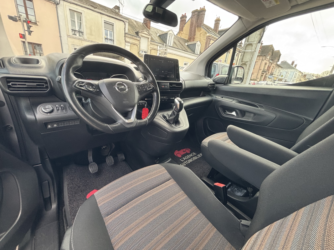 Opel Combo Life — 17