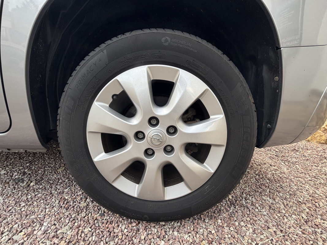 Opel Combo Life — 28