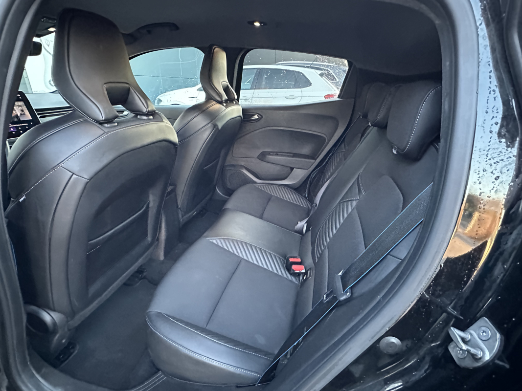 Renault Clio — 18