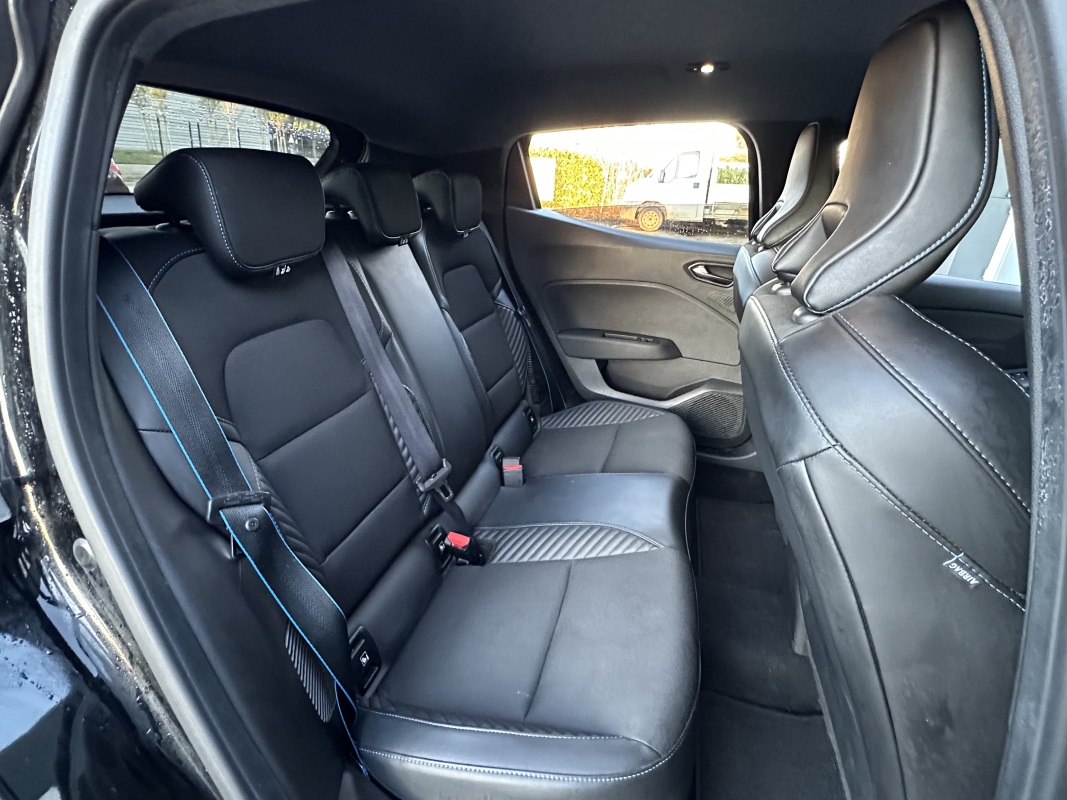 Renault Clio — 20