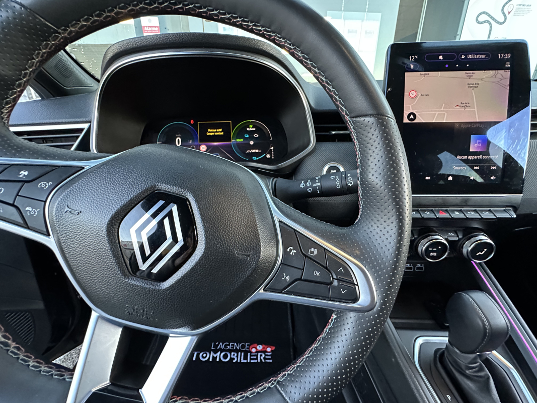 Renault Clio — 12