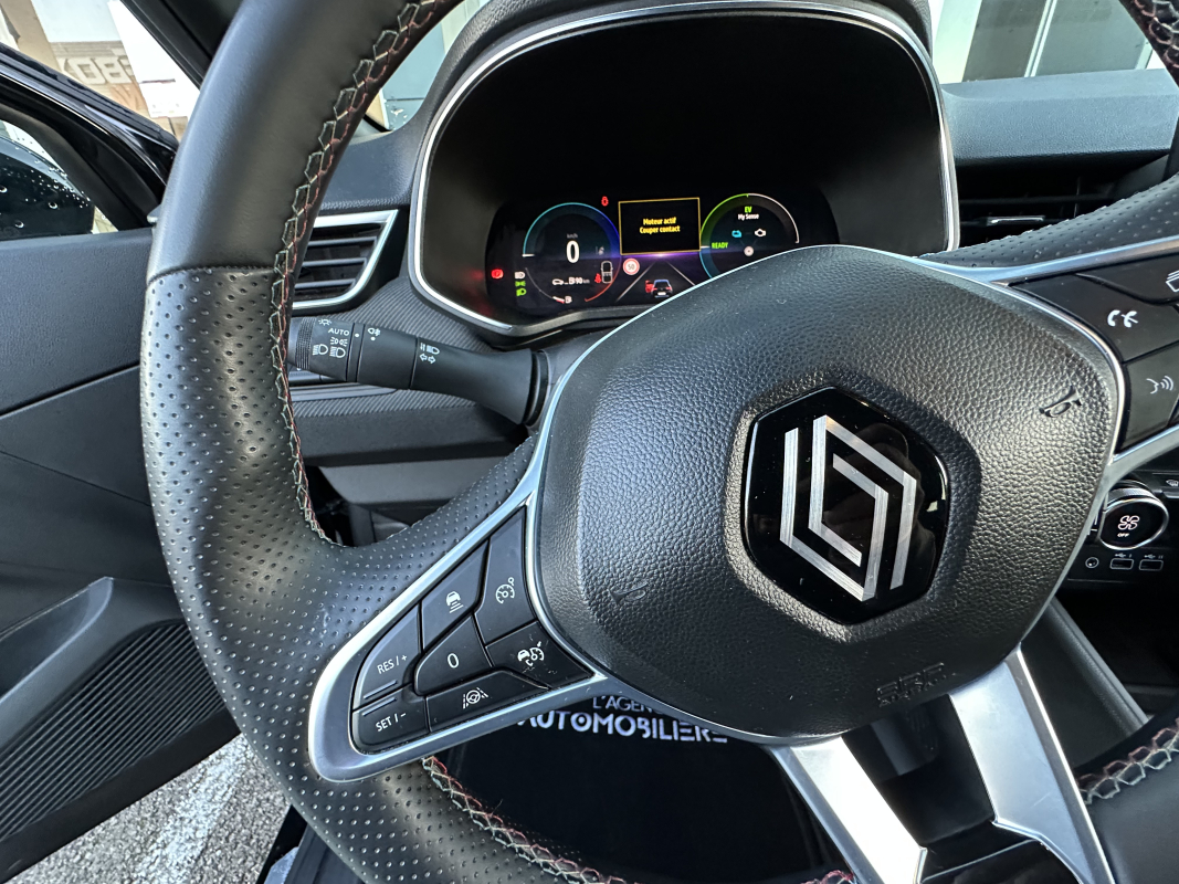 Renault Clio — 11