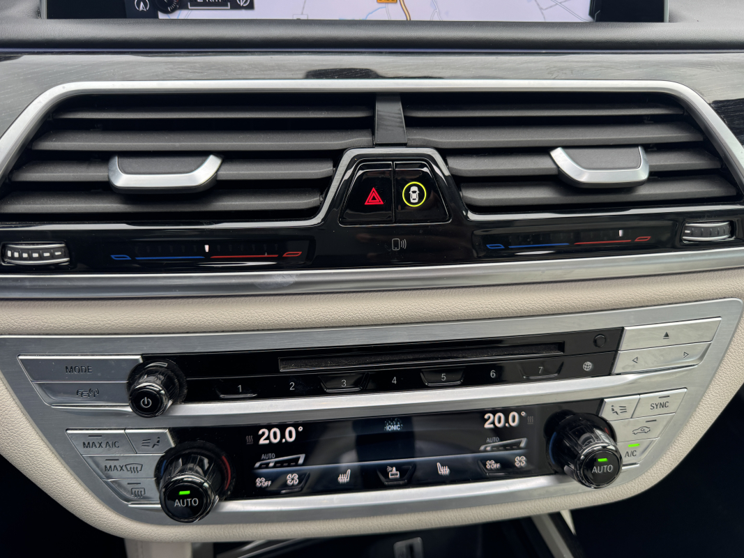 Bmw Série 7 — 16
