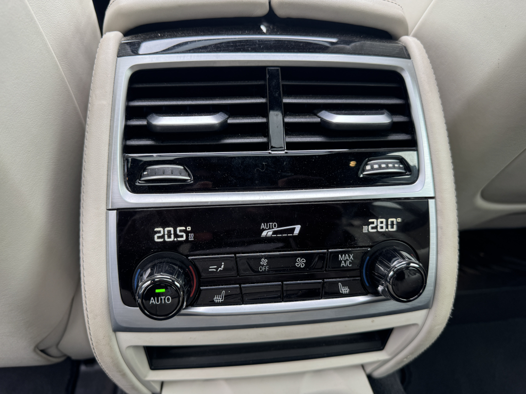 Bmw Série 7 — 22