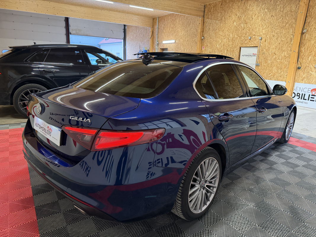Alfa Romeo Giulia — 5