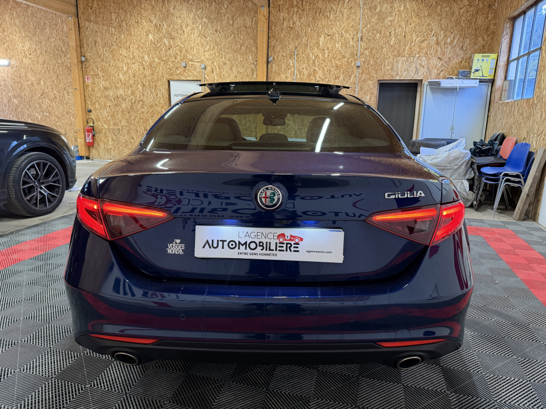 Alfa Romeo Giulia — 4