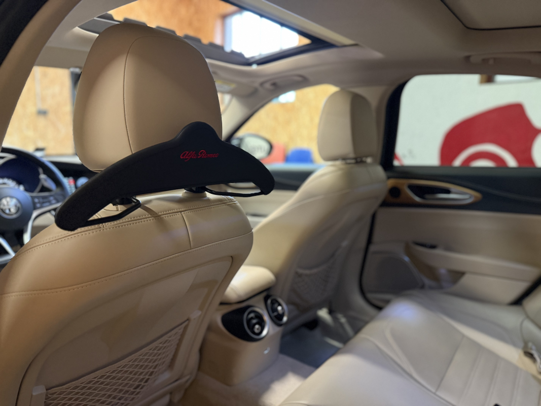 Alfa Romeo Giulia — 19